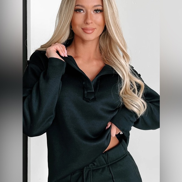 New fleece Pullover - Picture 6 of 9